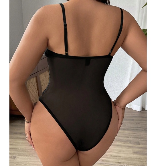 Plus Black Floral lace Semi Sheer Cami Bodysuit - Picture 2 of 8
